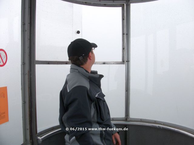 Abbau der Richtfunkstrecke am 09.06.2015 bei dichtem Nebel