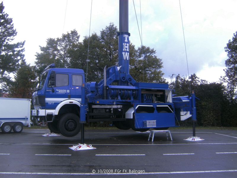aufgebauter Mastkraftwagen der FGr FK Balingen