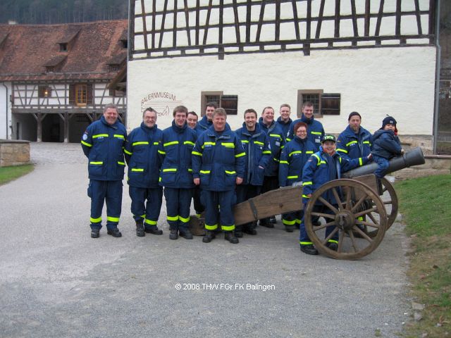 Einsatzmannschaft vor der Weiterfahrt nach Freudenstadt