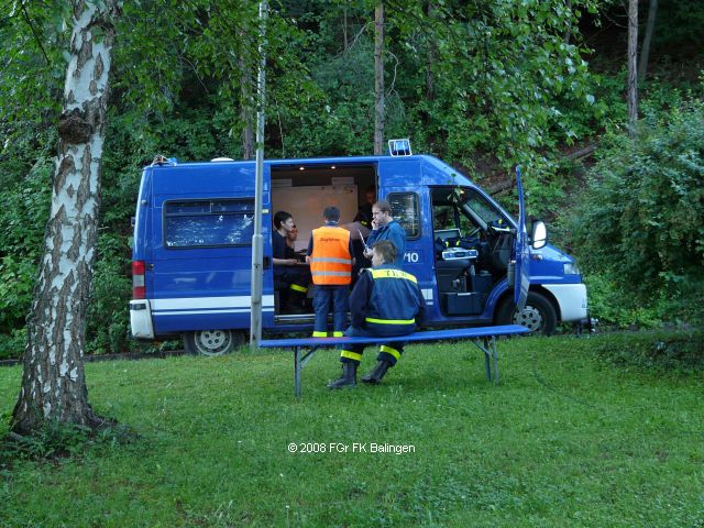 Zugtrupp bei der Arbeit, MTW des OV Horb