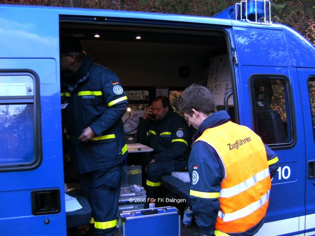 Zugführer und Zugtrupp bei der Arbeit