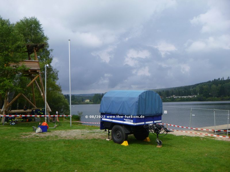 Anhänger mit Lichtwellenleiterkabel