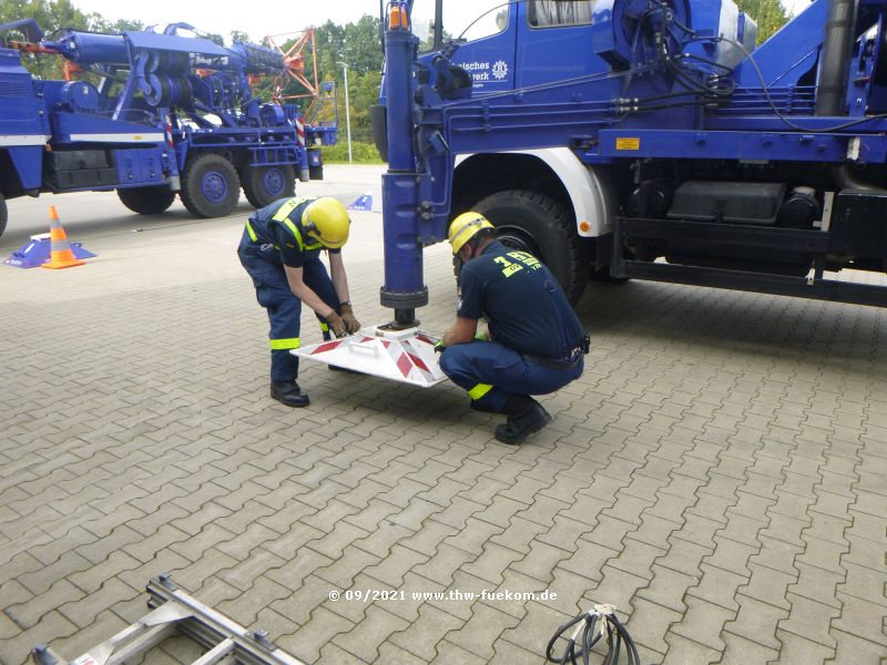 Anbau der Stützplatten