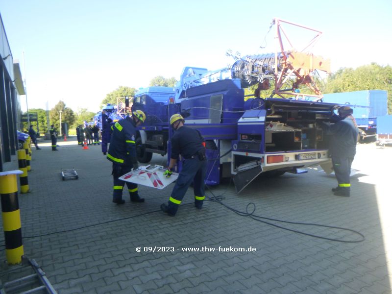 Aufbau des MastKW Mercedes 40m