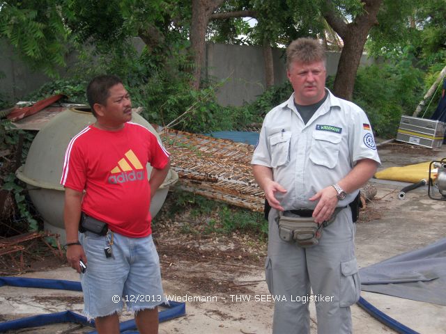Einweisung unseres Dometschers Junely in die Arbeit der SEEWA