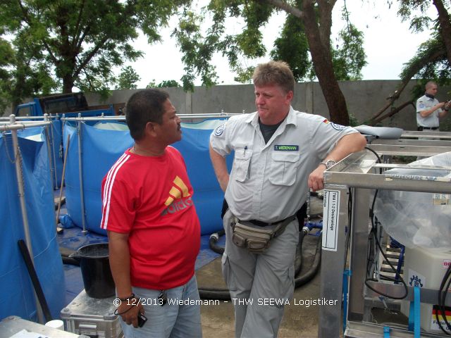 Einweisung unseres Dometschers Junely in die Arbeit der SEEWA