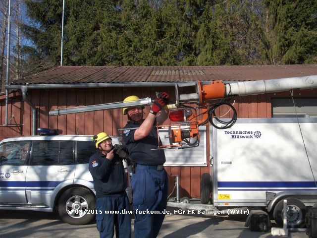 Antennenmontage an der Mastspitze