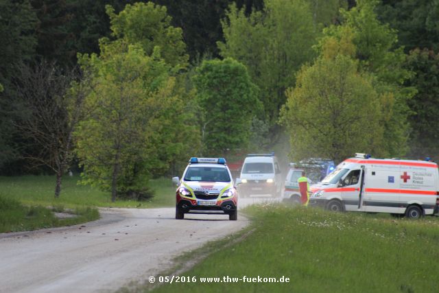 Anrückende Feuerwehreinheiten