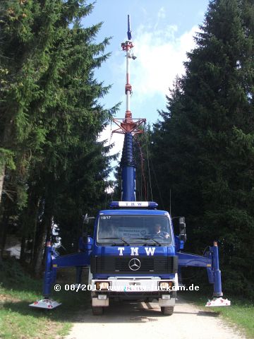 Fahrt mit ausgefahrenen Mast (12 m Höhe) 