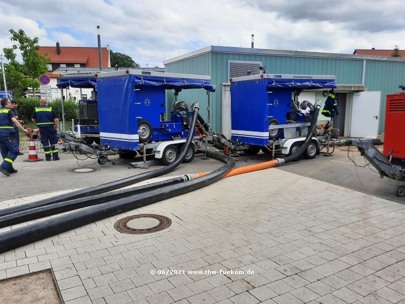 Abpumpen des Dusslinger Tunnel mit drei Fachgruppen Wasserschaden/Pumpen