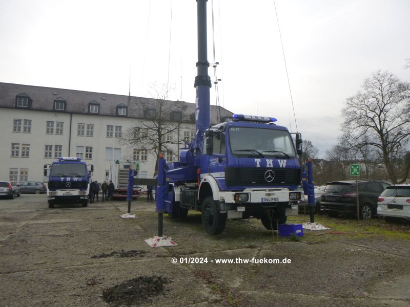 Beide MastKW an der Einsatzstelle