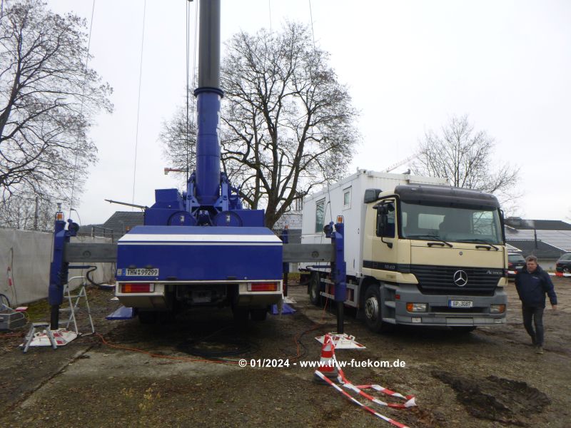 MastKW Potsdam und das Einsatzfahrzeug der ASDBW