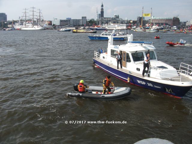 Demonstration von Greenpeace auf dem Wasser 