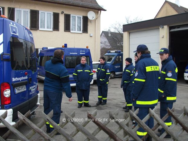 Kfz Einweisung im Hof der Unterkunft Horb