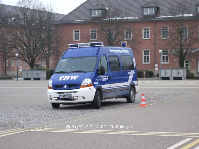 Slalomfahrt und Eingewöhnung in die Fahrzeuge