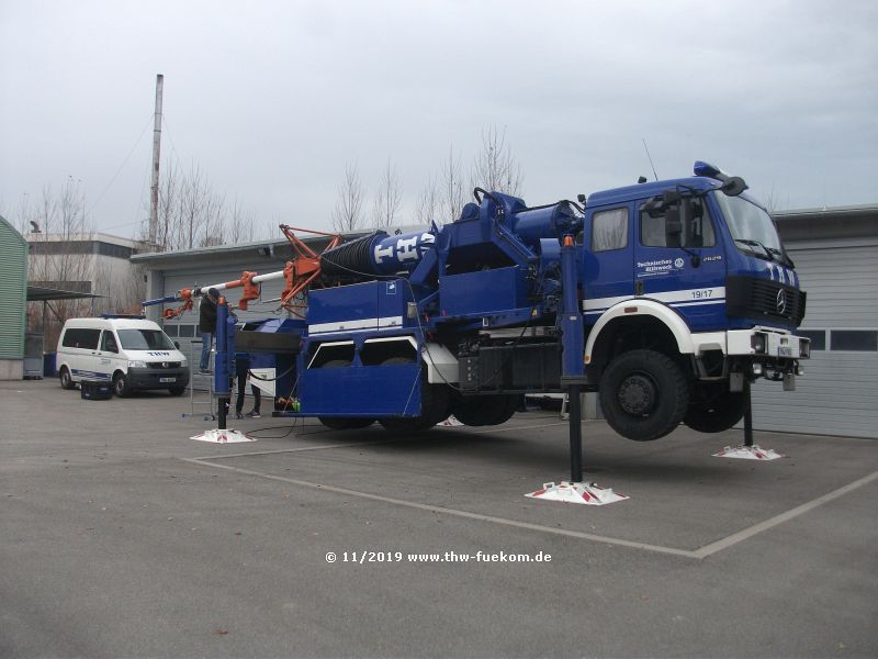 Aufbau des MastKW auf dem OV Gelände