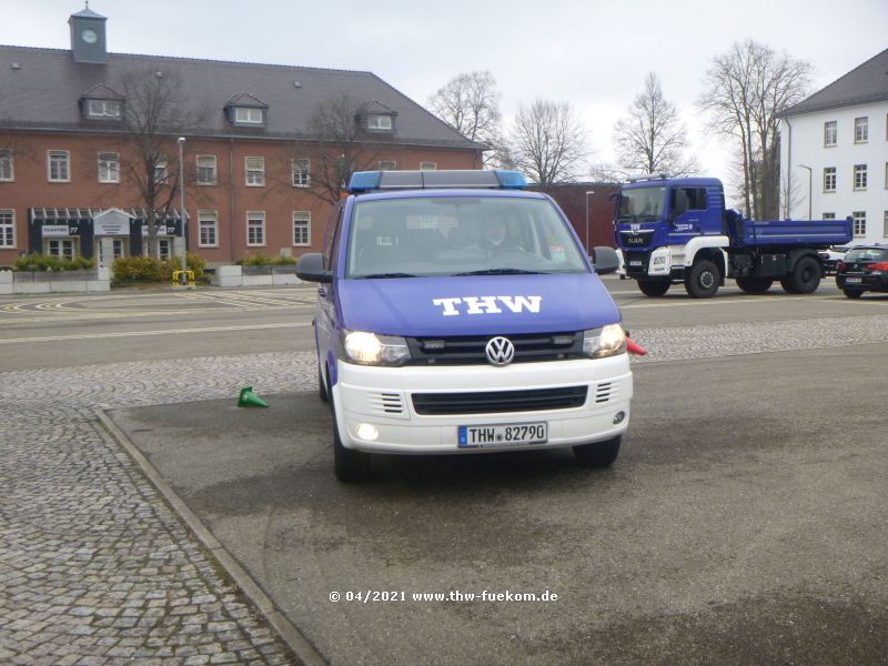 Erlernen von Fahrzeugsicherheit bei Kreisfahrten mit unterschiedlichen Geschwindigkeiten