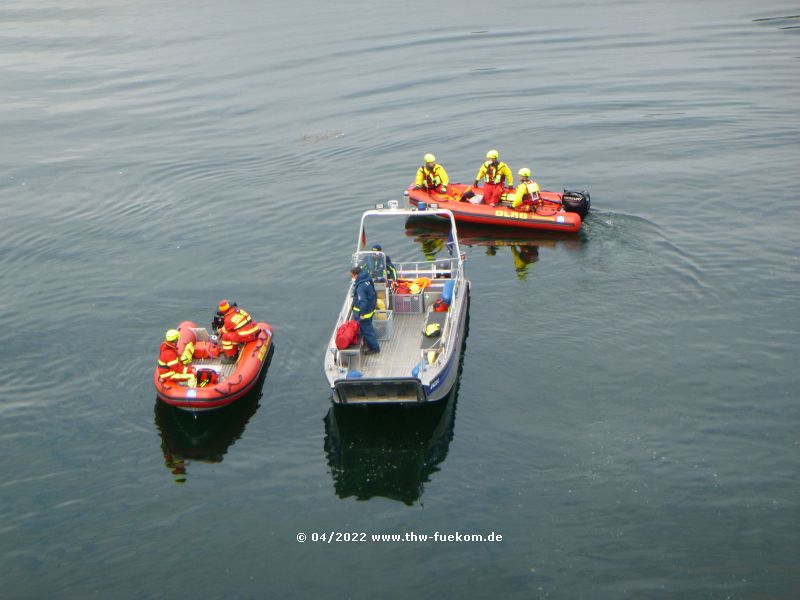 THW und DLRG Boote im gemeinsamen Einsatz auf dem Bodensee