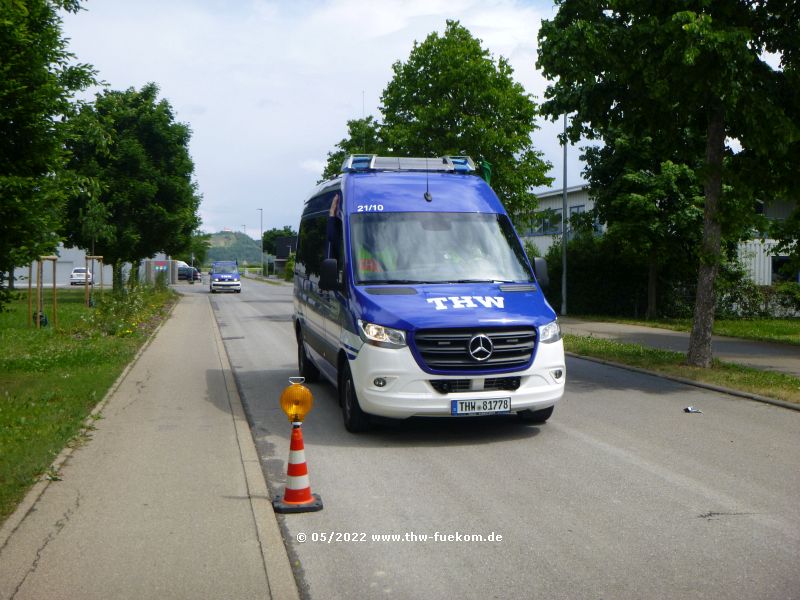 Punktbremsung mit THW Einsatzfahrzeugen