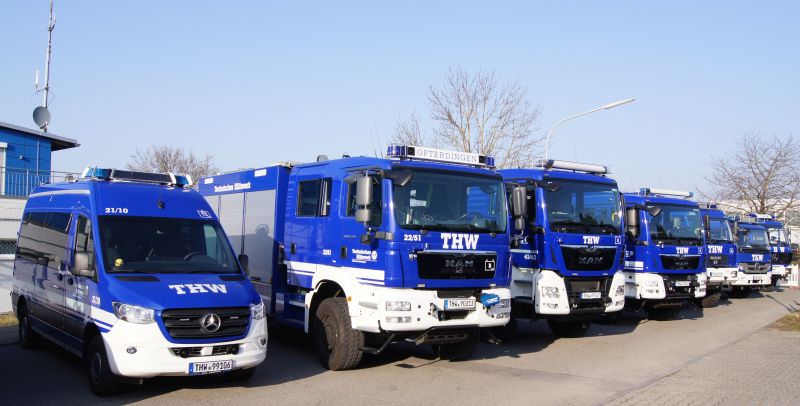Einsatzfahrzeuge des THW OV Ofterdingen