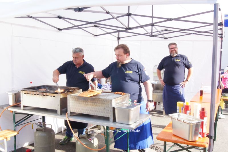 Abl&ouml;sung am Grill durch das Team des OV Reutlingen