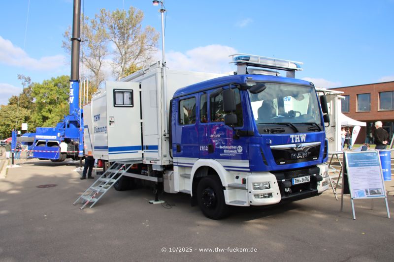 Ausstellung der Einsatzfahrzeuge THW