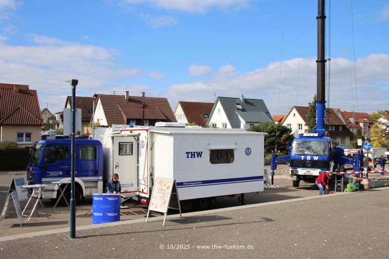 Ausstellung der Einsatzfahrzeuge THW