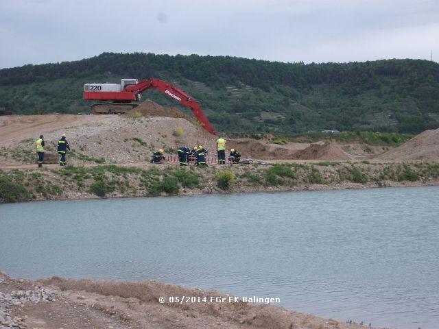 Aufbau eines provisorischen Wasserbehälters