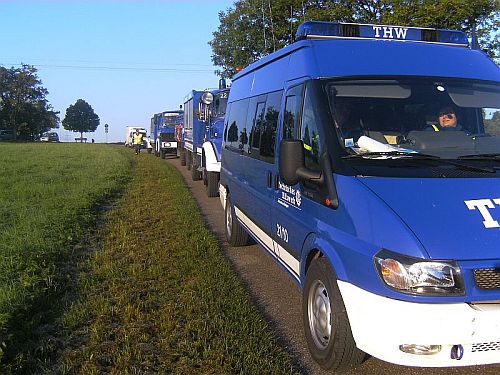 Aufstellung zur Einfahrt in den Übungsraum