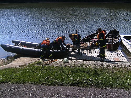 Übersetzten im Boot