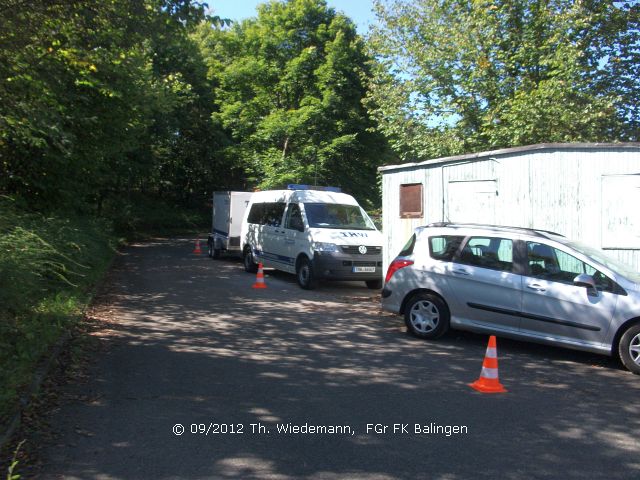 Parkraum der Einsatzfahrzeuge an der THW FüSt