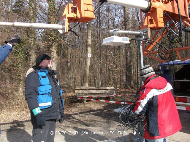 Antennenmontage durch die Lehrgangsteilnehmer