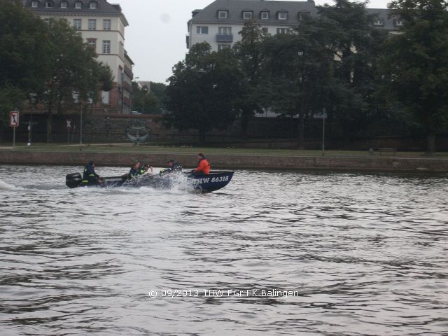 Mehrzweckboot, insgesamt waren 21 Wasserfahrzeuge unterwegs