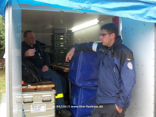Besprechung im Anhänger WVTr